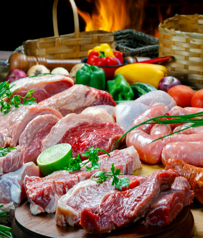 Diversos grãos, como feijão e arroz, essenciais para a alimentação de qualidade.